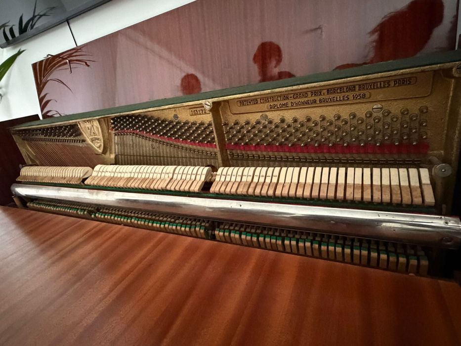 Pianina Verticala Petrof