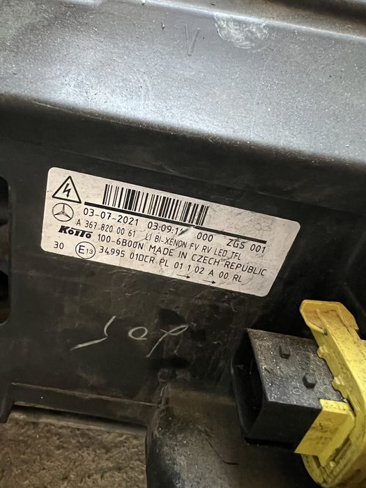 Far stanga mercedes mp5