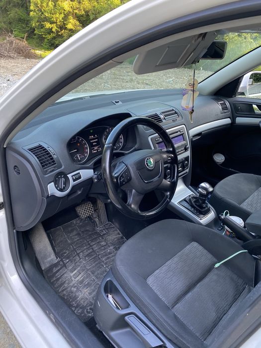 Skoda Octavia 2 facelift DSG 2.0 140 cai