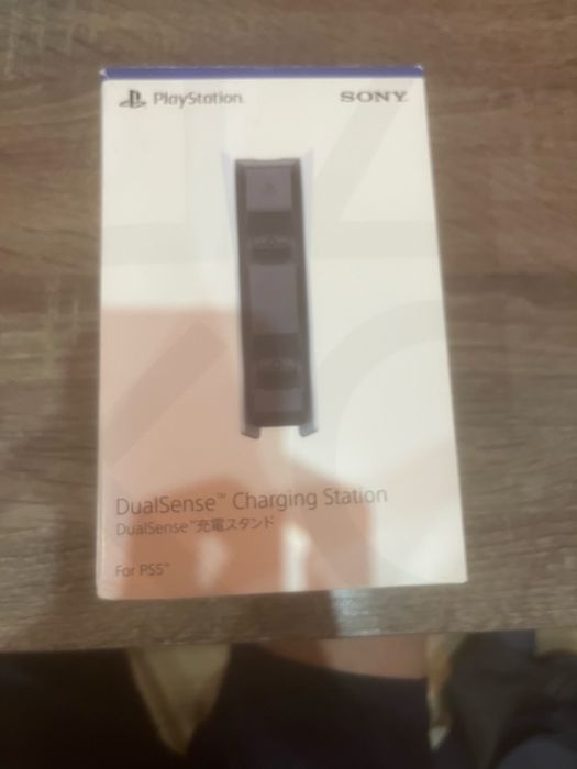 Зарядка для джостиков PS5