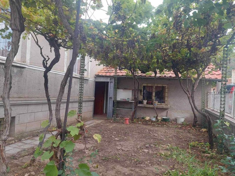 Продава се Къща в Бургас, Център - 140 кв.м за 472 €/кв.м - Снимка #11