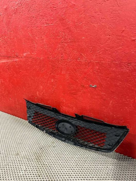 Решетка радиатора Kia Cerato 2009–2011 Jorden