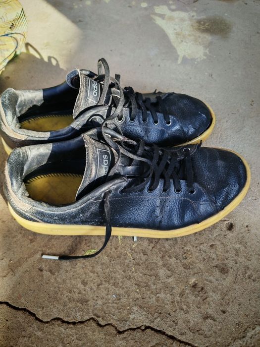 Спортивная обувь