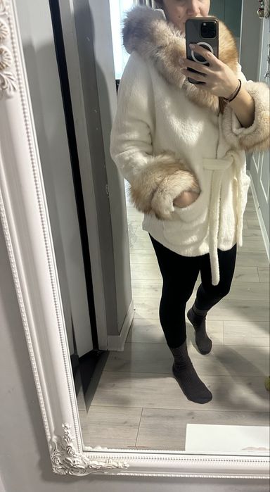 Haina alcantara cu blana naturala de vulpe