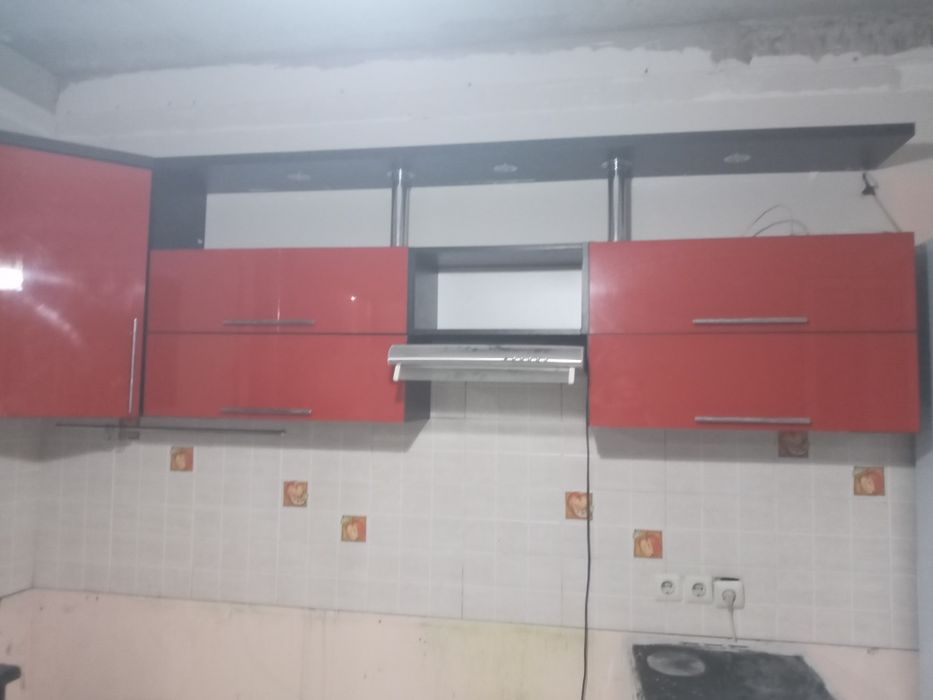 Кухонный гарнитор