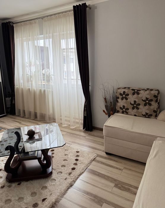 apartament de vanzare zona Stefan Cel Mare