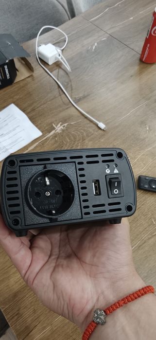 инвертор на ток на Duracell – от  12V ток от акумулатор в 230V  за кола