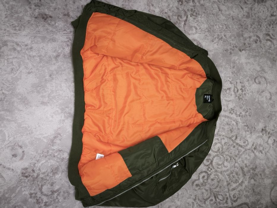 Куртка - бомбер мужская, новая.