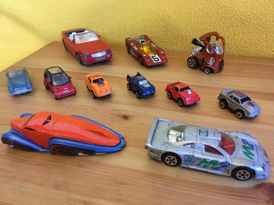 Колички 8бр - Mercedes majorette 300SL burago и др подарък кутия кола