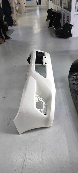 Бампера задние и передние