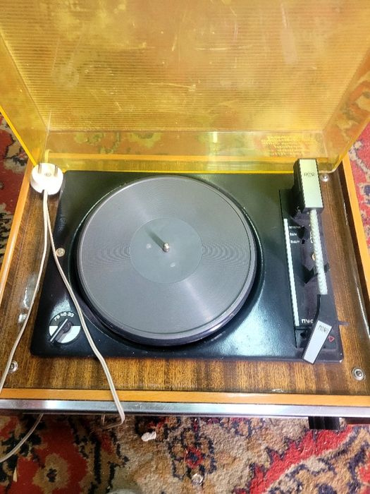 Виниловый проигрыватель ссср