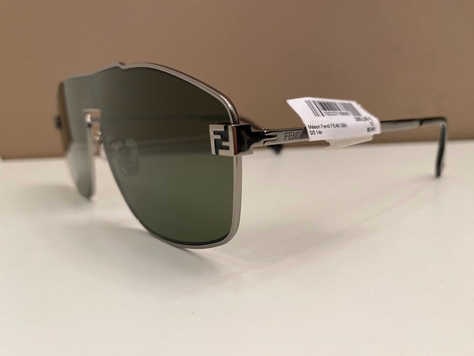 Maison Fendi ochelari de soare, originali, retail 380 euro