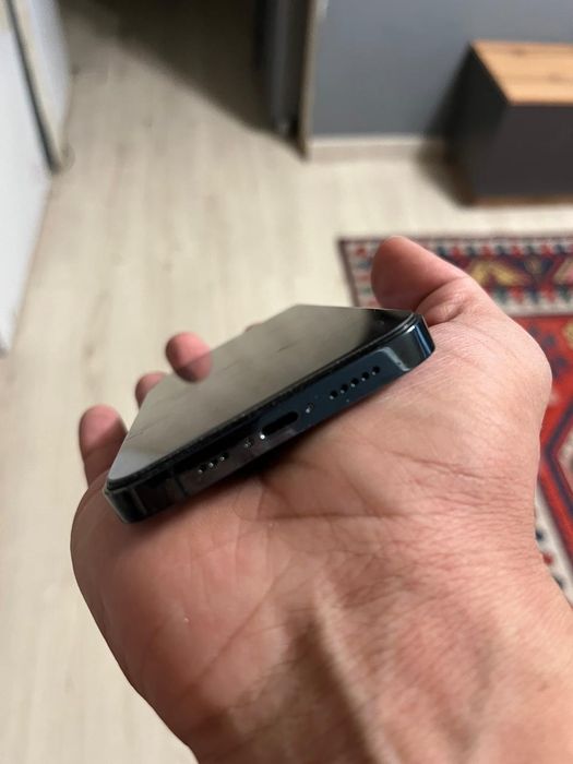 Продам iPhone 12 pro