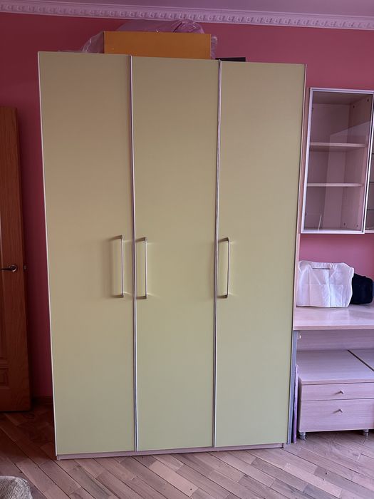 Продам детскую мебель