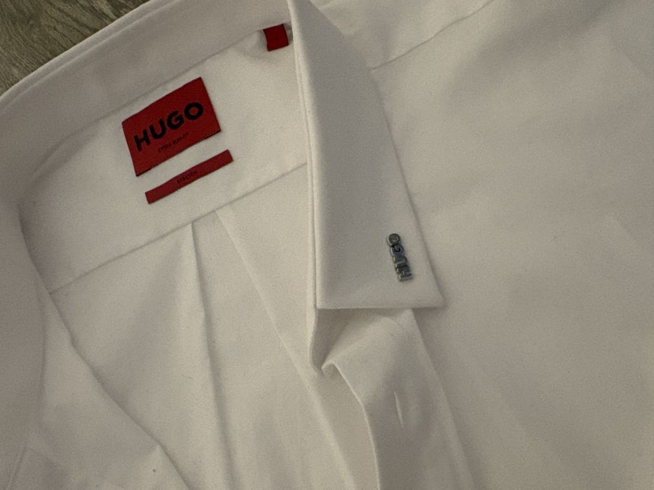 Обувки Guess и риза Hugo