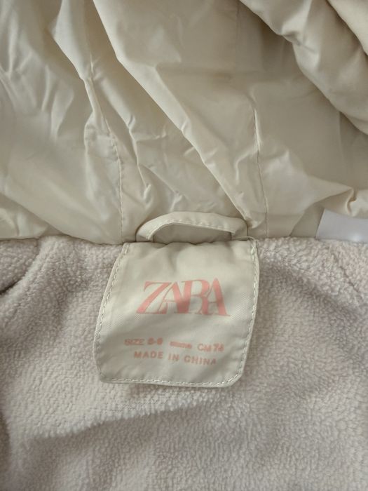 Geacă iarnă fetiță/băiat Zara Baby mărimea 74 (6-9 luni), crem/alb mătăsos