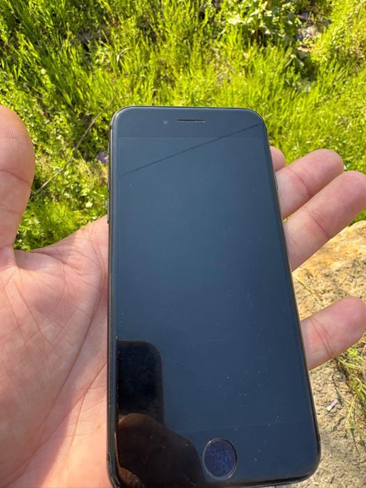 IPhone 8 32gb 79% sanatate baterie