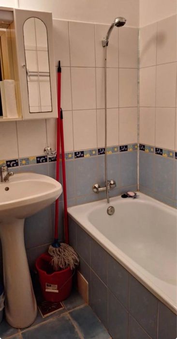 Închiriez garsonieră zona Bl Milea în spate la OMW Sibiu