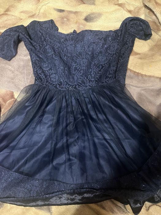 продам платье, на девочку, в хорошем состоянии