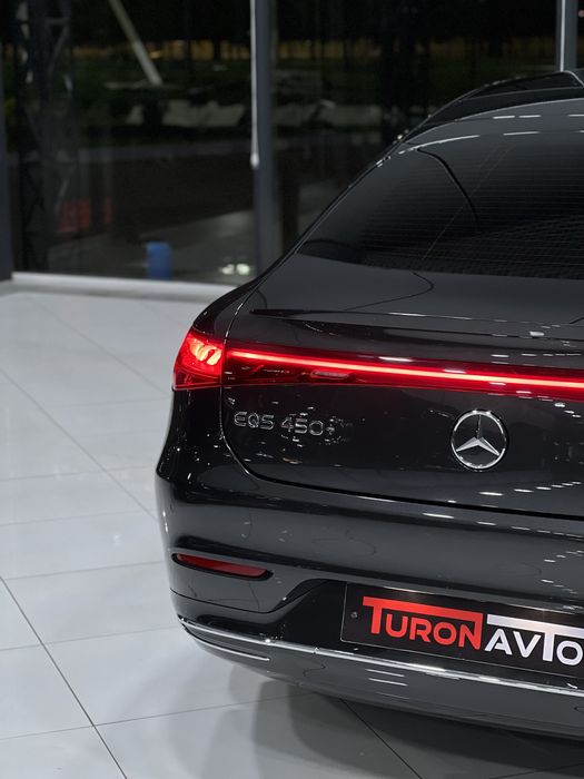 Mercedes Benz EQS450+
