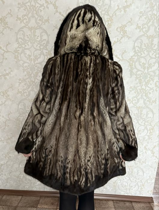 Продаются шубы норковые.