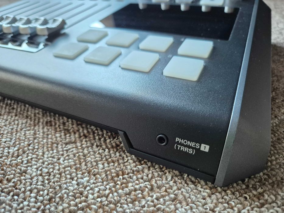 Tascam Mixcast 4-Mixer de înregistrare podcast