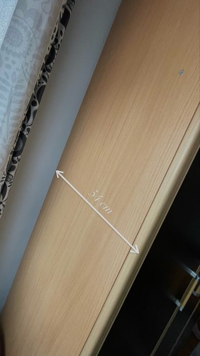 Dulap din lemn masiv