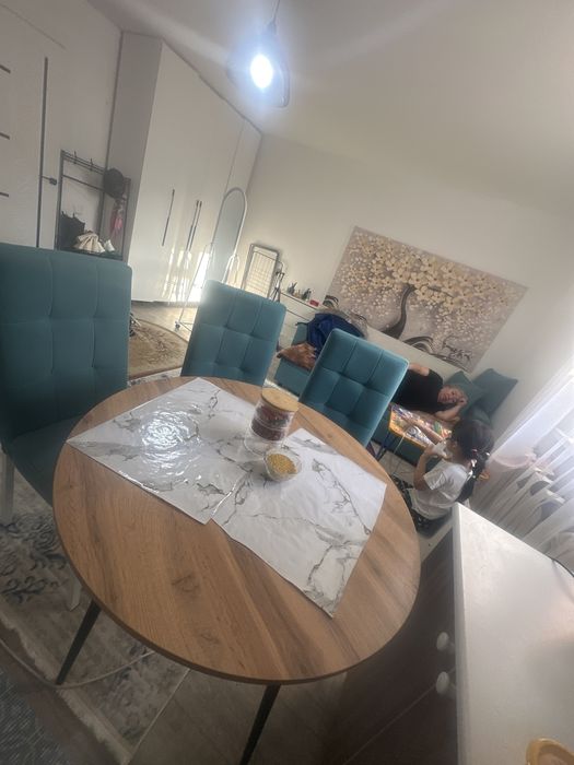 Продам стол кухонный