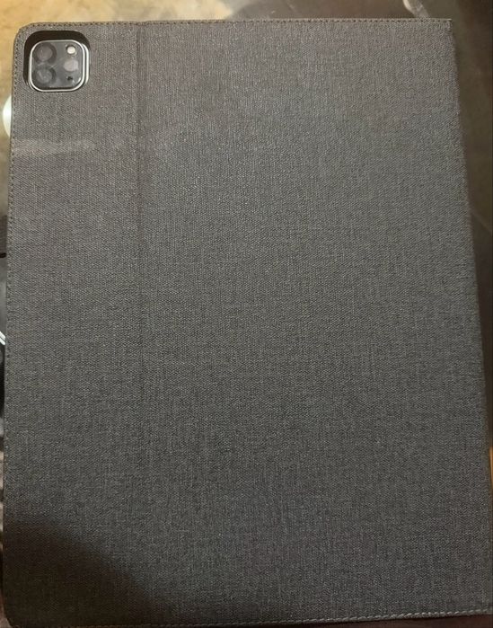 Apple iPad Pro 12.9” M2 (2022) 512 GB Cellular + Magic Keyboard