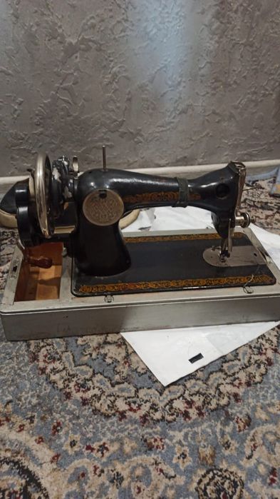Швейная машинка ручная