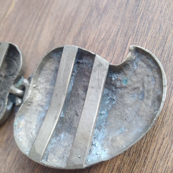 Автентични посребрени пафти