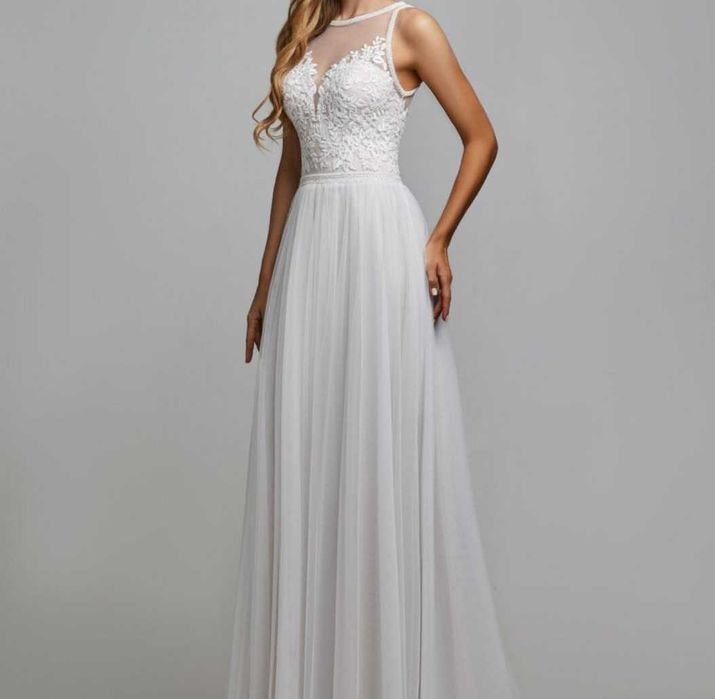 Rochie mireasa.din voal.oferta .