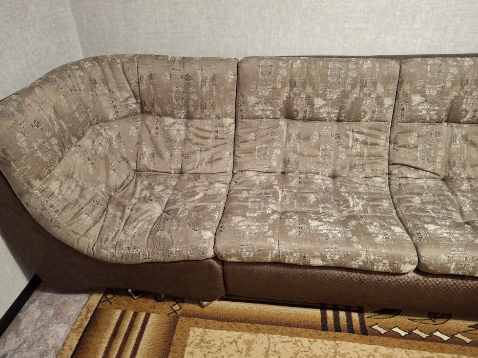 Продаётся мягкий уголок