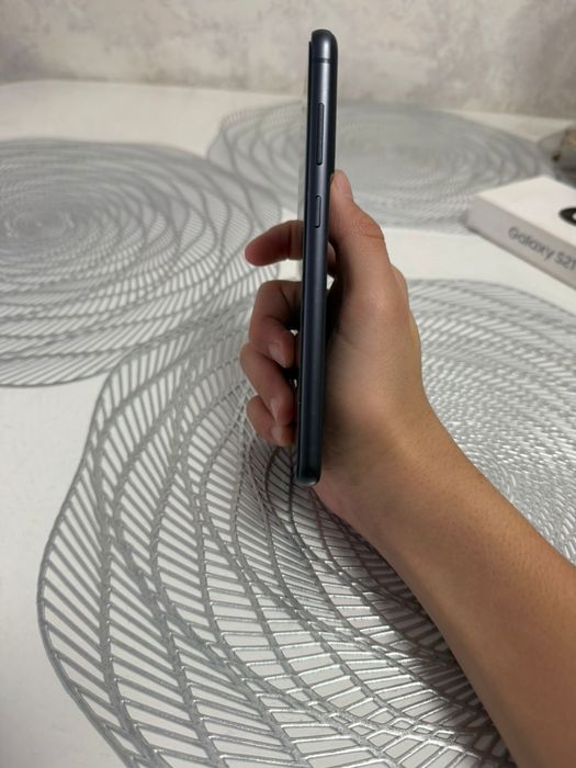 Samsung s21 fe 12/128