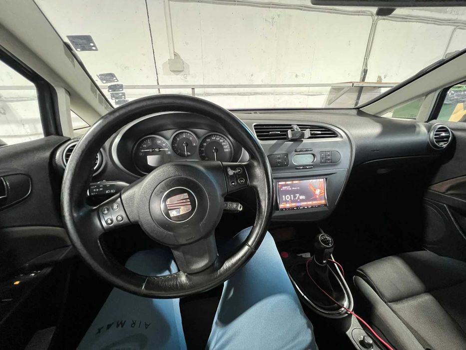 Продавам кола Seat Leon
