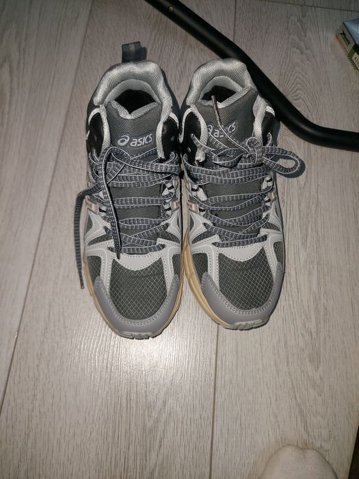 Продам обувь зимней