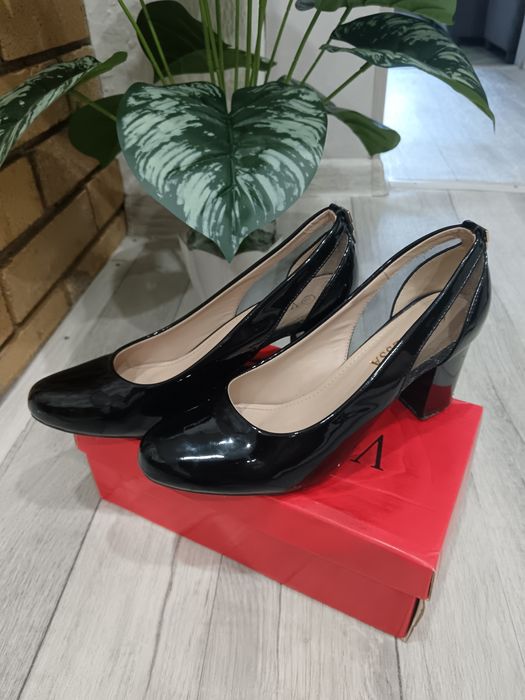 Продам туфли 38 размер.