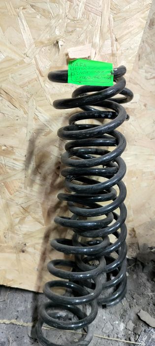 Продам пружины новые парой