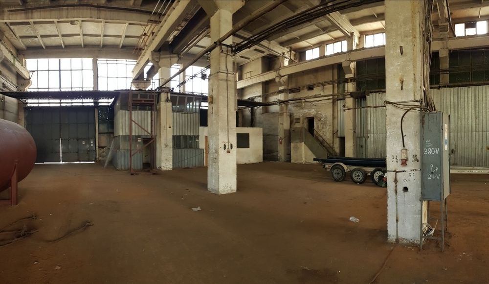 Hala 1.000 Mp de Inchiriat - Str Grivitei