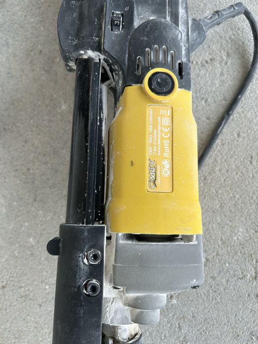 Жираф за шлайфане на стени и тавани