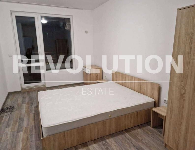 Дава се под наем Двустаен апартамент в Варна, Възраждане 1 - 79 кв.м за 423.81 € - Снимка #4