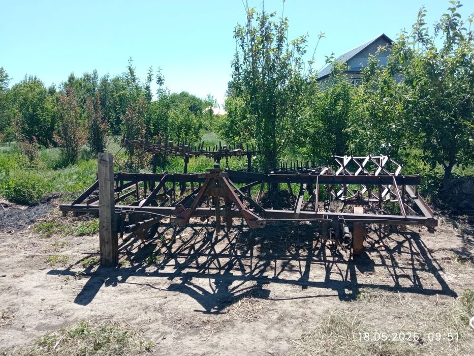 Продам  сплошной культиватор (чизель)