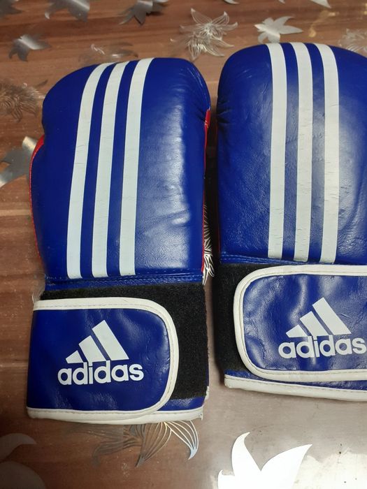 Боксови  ръкавици ADIDAS