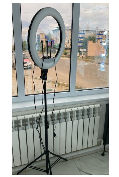 Продается лампа кольцевая