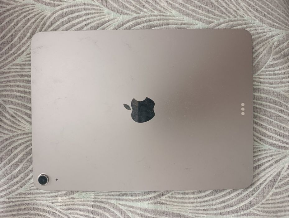 Продам IPad Air 11 M3 (2025) под ремонт