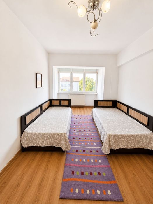 Vând Apartament 3 Camere Central Km 0 - McDonalds