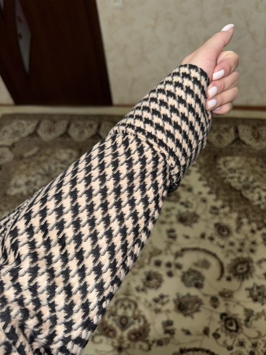 Продам пальто от бренда LORETTA