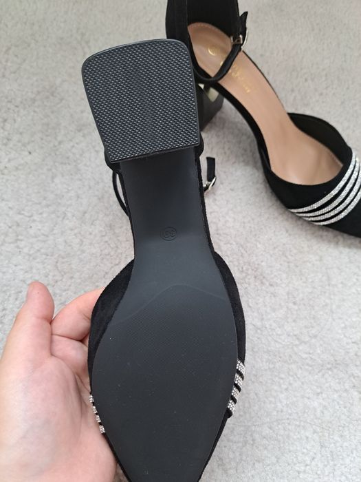 Новые каблуки 39 размер