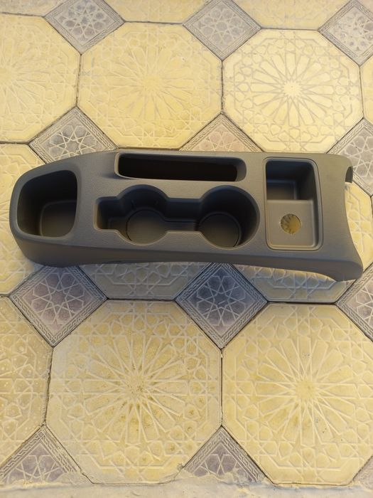 Продам подлокотник шевролет кобалт оригинал