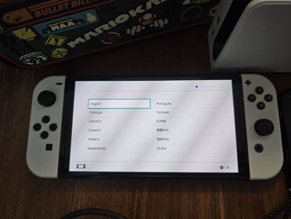 Nintendo Switch OLED alb, pachet complet